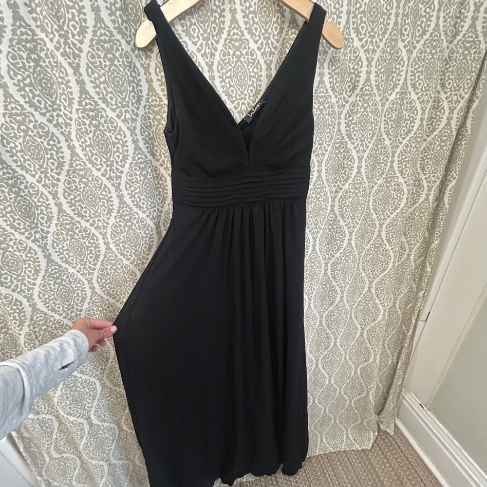 Lulu's Classic Black Midi Dress